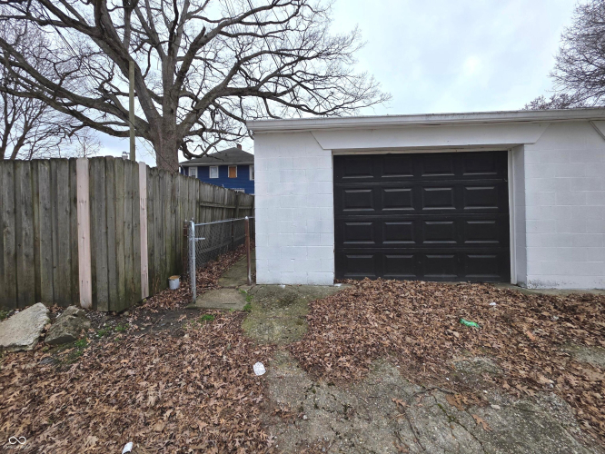 Listing Image 17