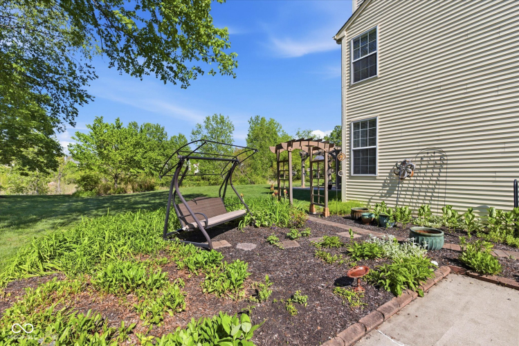 Listing Image 41
