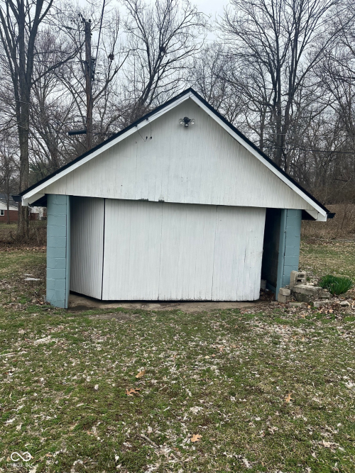 Listing Image 6