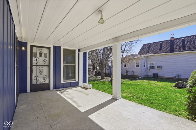 Listing Image 8