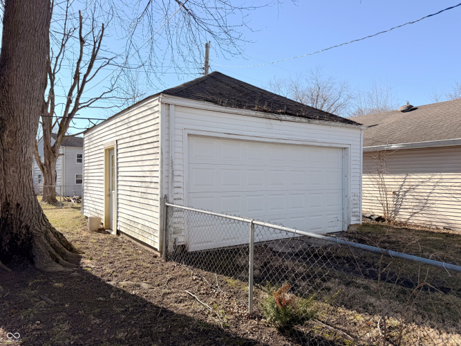 Listing Image 20
