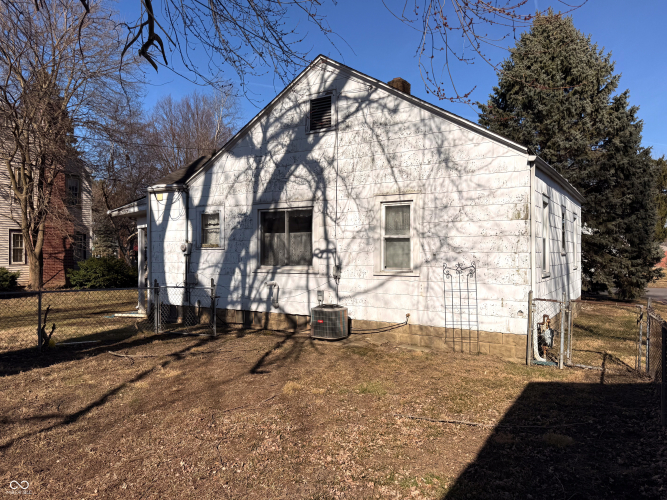 Listing Image 24