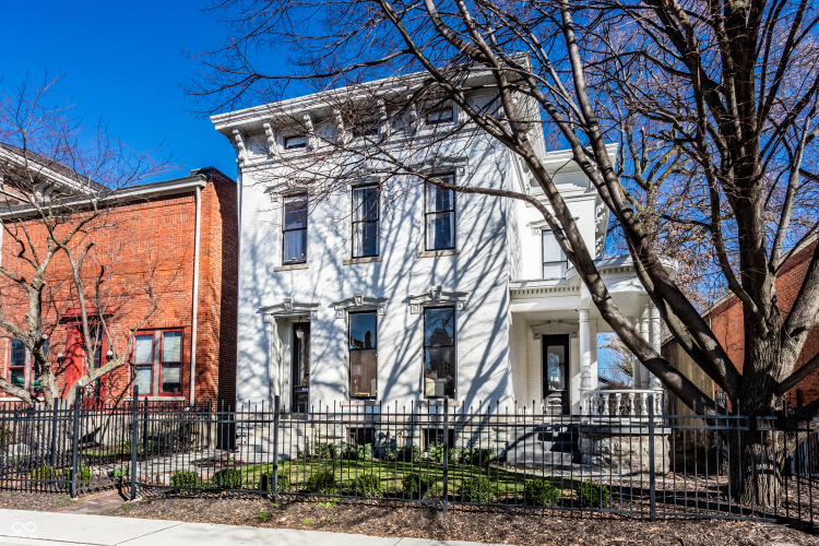 Listing Image 3