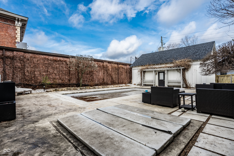 Listing Image 67