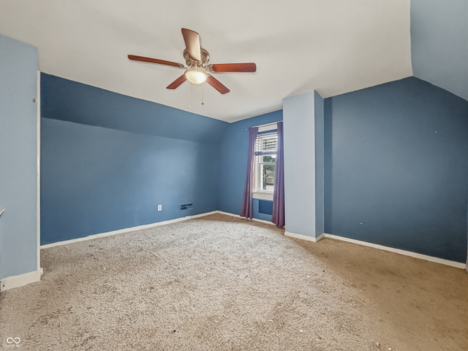 Listing Image 24