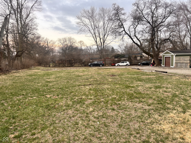 Listing Image 4
