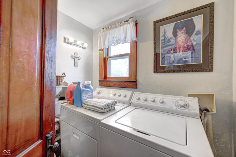 Listing Image 18