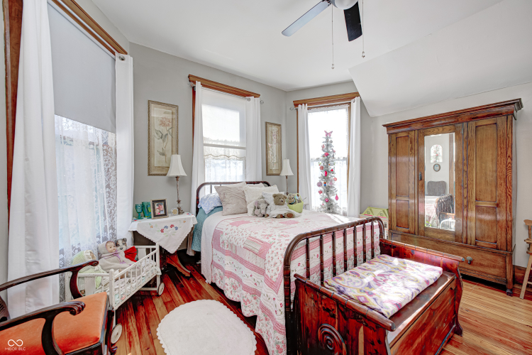 Listing Image 22