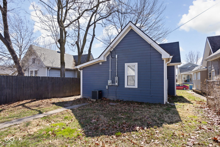 Listing Image 20