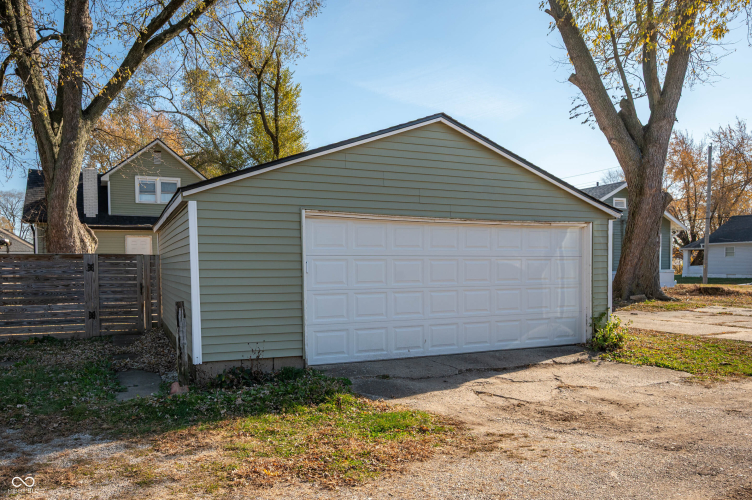 Listing Image 17