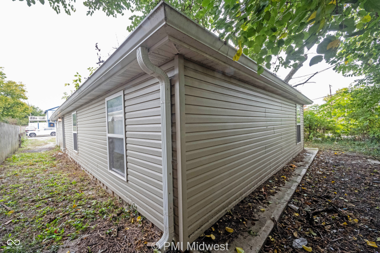 Listing Image 38