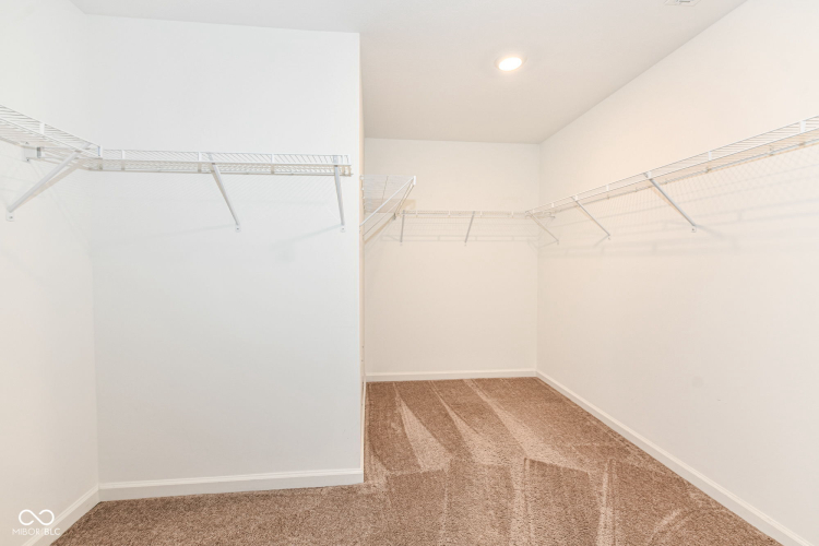 Listing Image 24