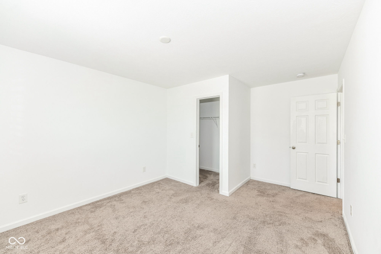 Listing Image 28