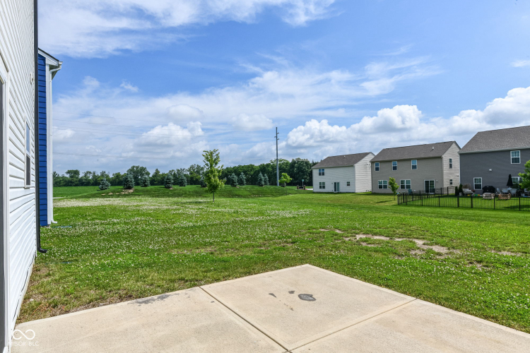 Listing Image 32
