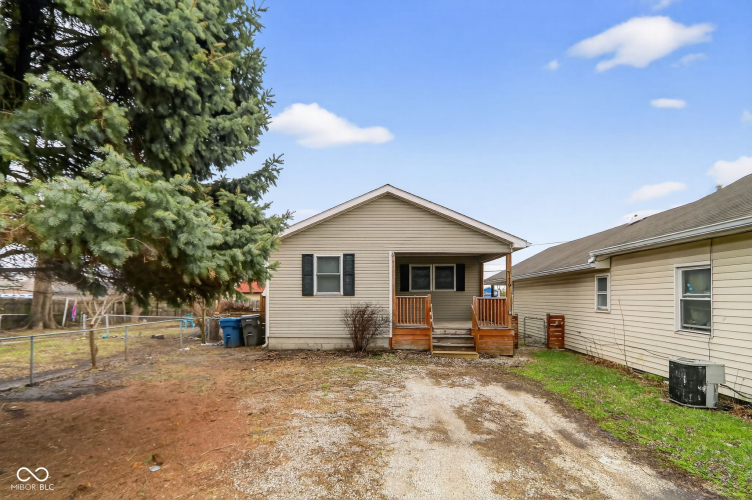 Listing Image 2