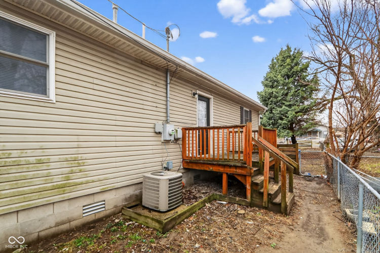 Listing Image 29