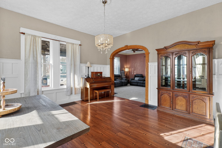 Listing Image 13