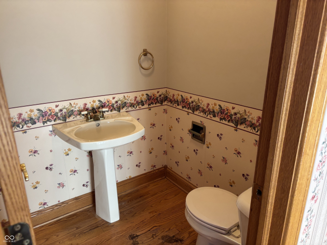 Listing Image 21
