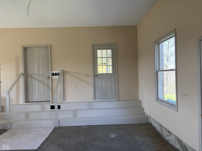 Listing Image 28