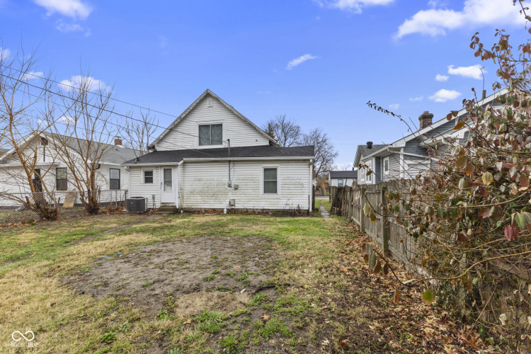 Listing Image 14