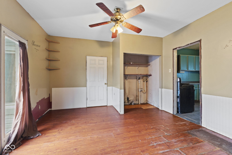 Listing Image 18