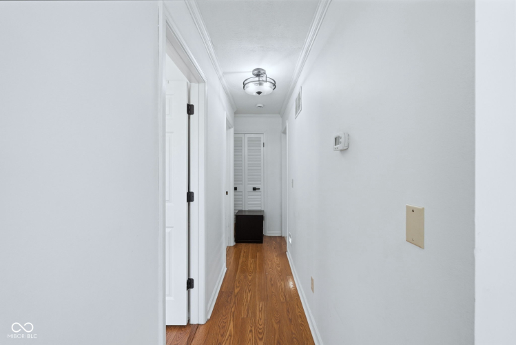 Listing Image 45