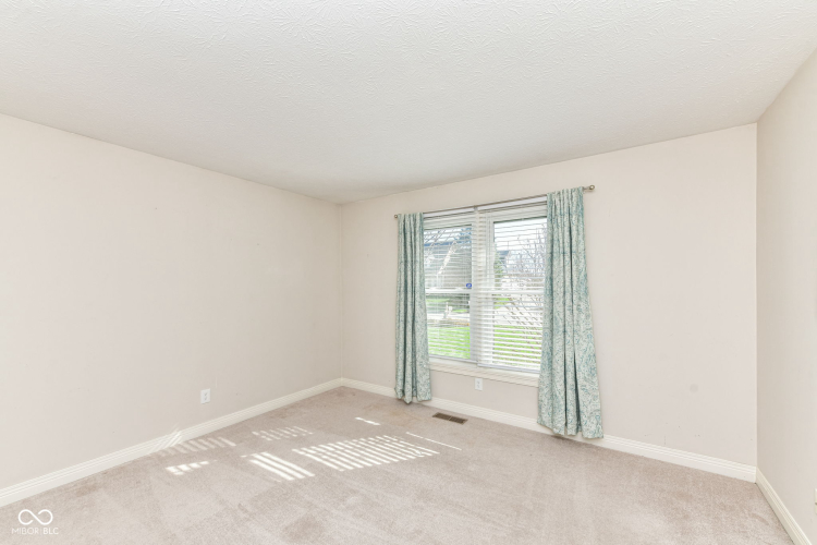 Listing Image 24