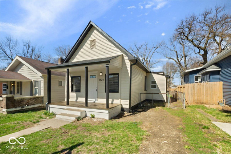 Listing Image 4