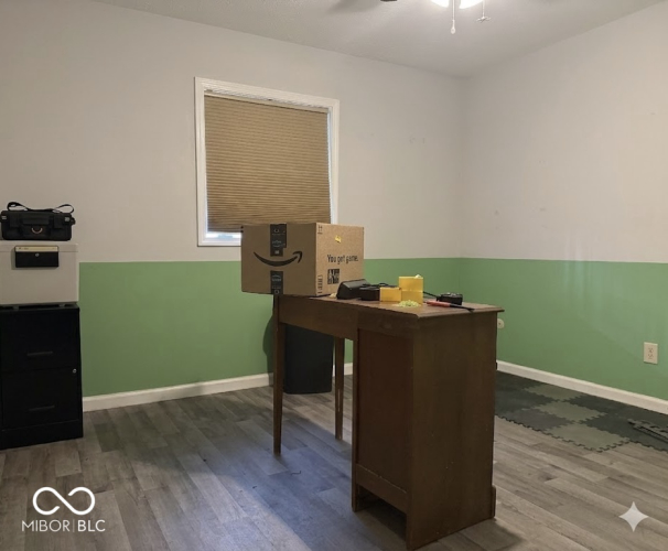Listing Image 12