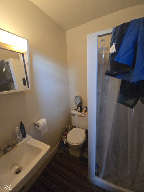 Listing Image 17