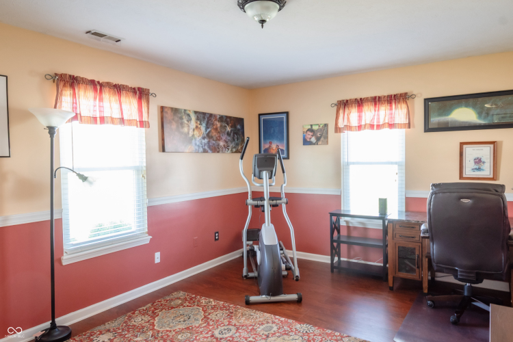 Listing Image 16