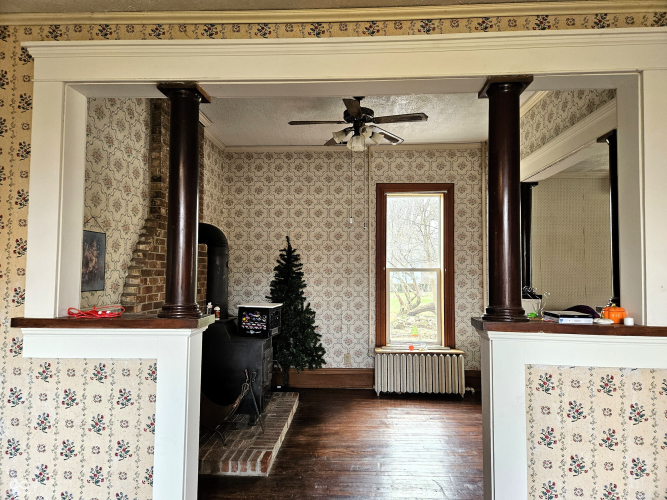 Listing Image 6