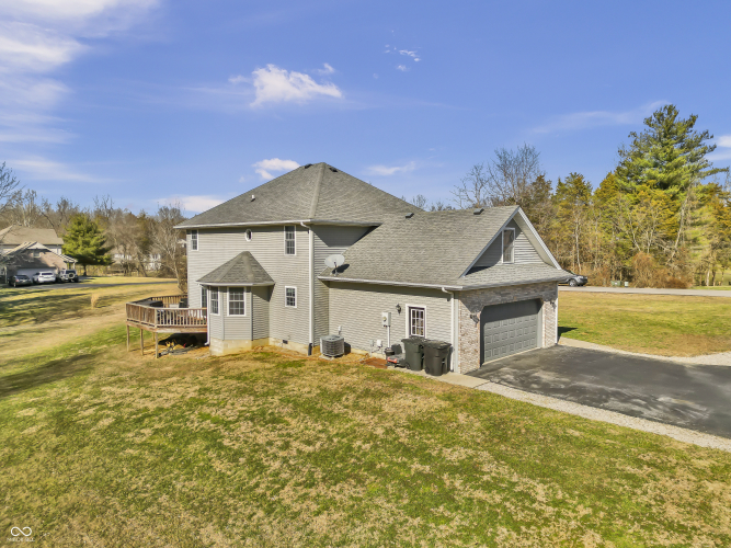 Listing Image 18