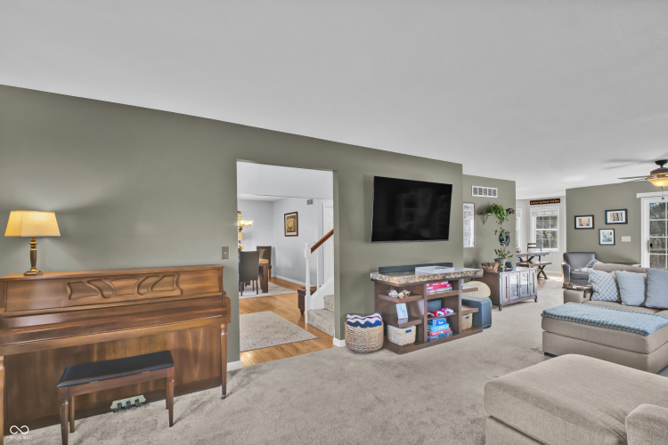 Listing Image 30