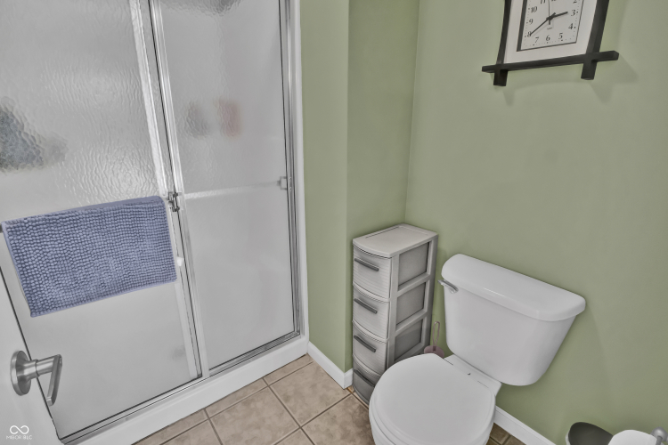 Listing Image 53