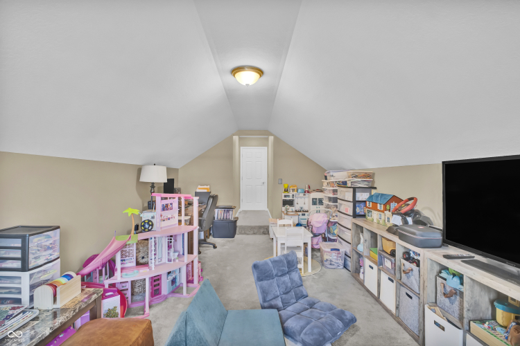 Listing Image 64