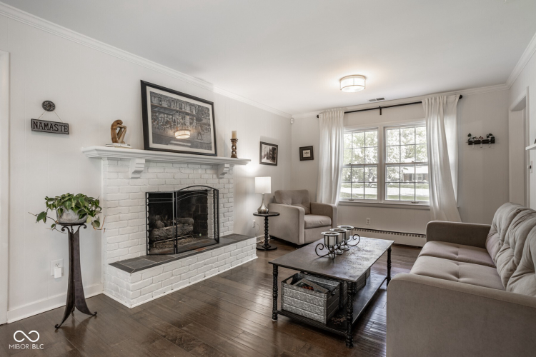 Listing Image 15