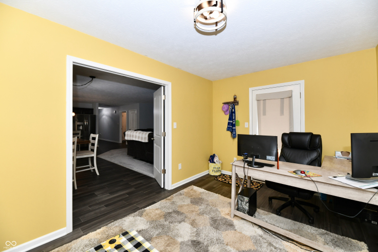 Listing Image 24