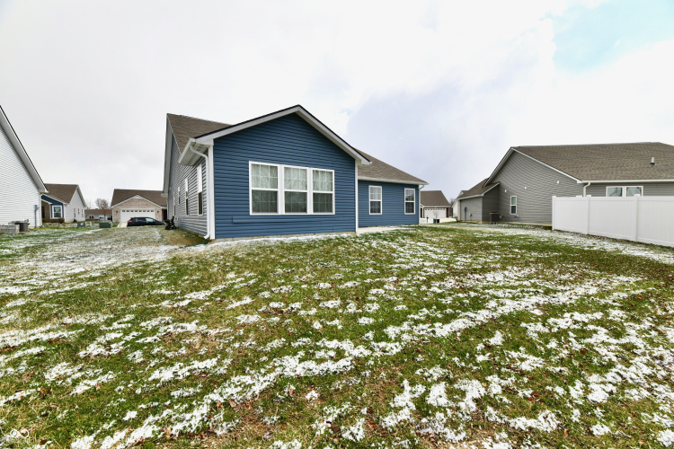 Listing Image 71