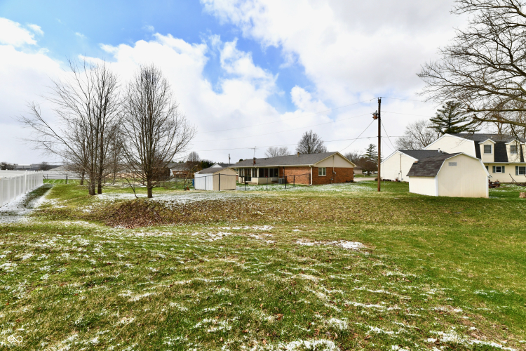 Listing Image 76