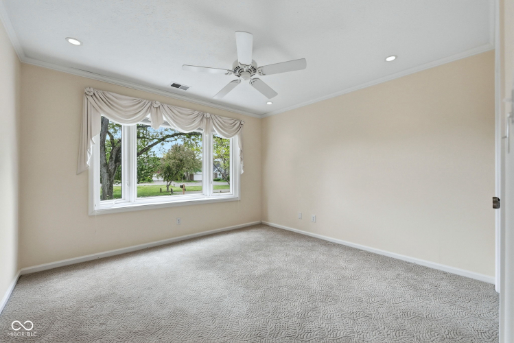 Listing Image 27
