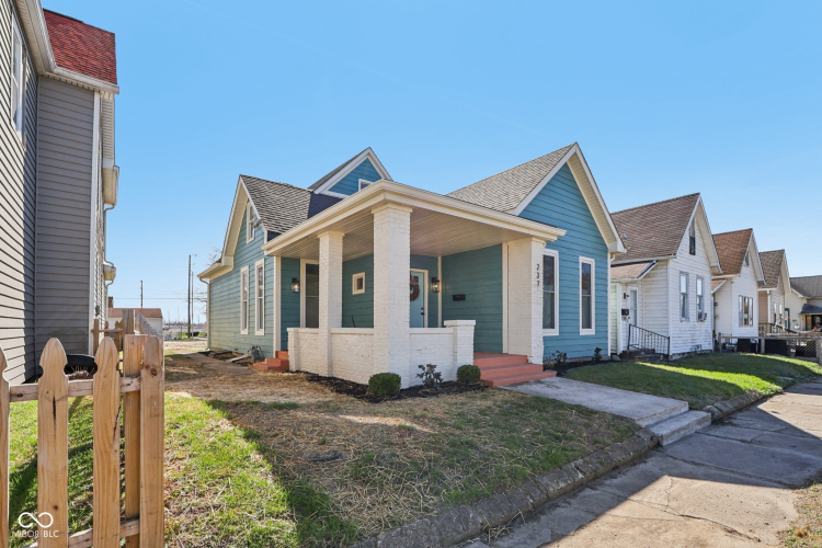 Listing Image 3