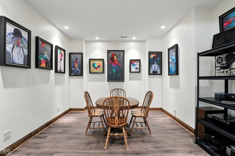 Listing Image 57