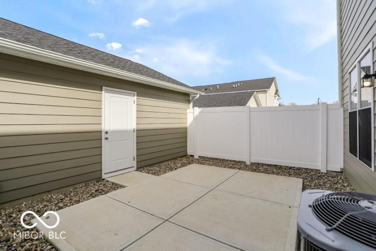 Listing Image 35