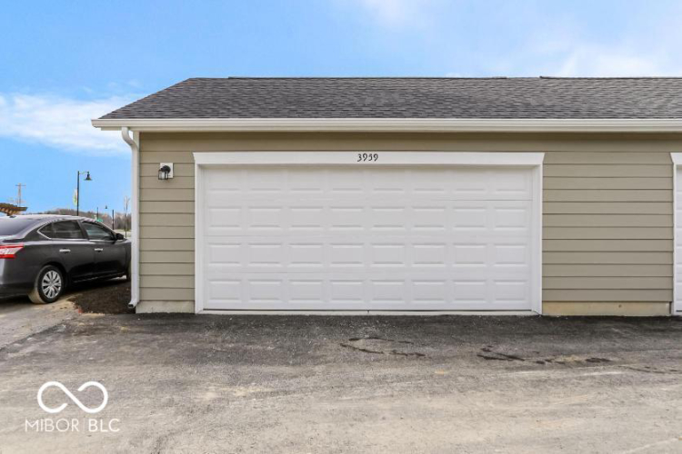 Listing Image 39