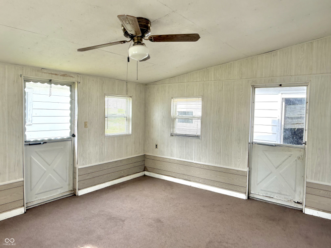 Listing Image 42