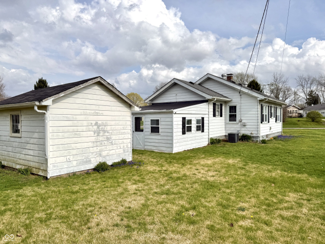 Listing Image 46