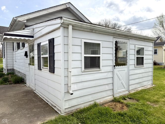 Listing Image 50