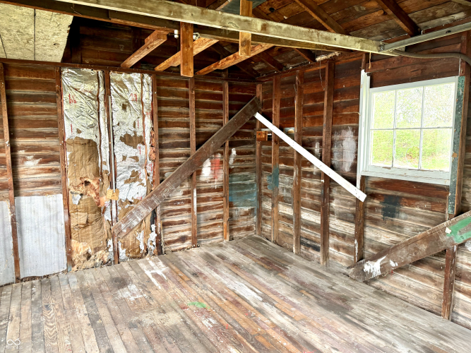 Listing Image 52
