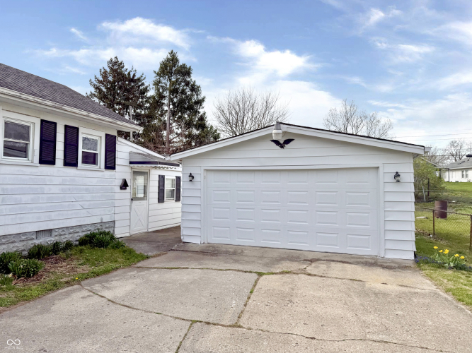 Listing Image 54